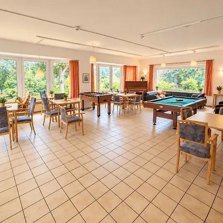 Nord Quartier - Helles Achtbettzimmer Mit Gemeinschaftsbad - E06 Apartment Lunden